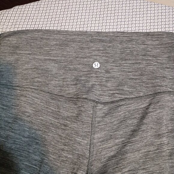 Lululemon Heathered Gray High-Rise Leggings – Size 12 - Picture 2 of 4